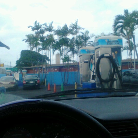 Tesoro Gas Station And Car Wash (Artık Kapalı) 922 Kamehameha Hwy