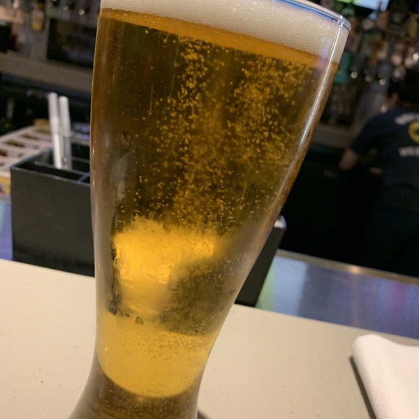 Buffalo Wild Wings Erie'de Kanatçı