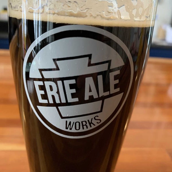 รูปภาพถ่ายที่ Erie Ale Works โดย Jeff K. เมื่อ 2/19/2022