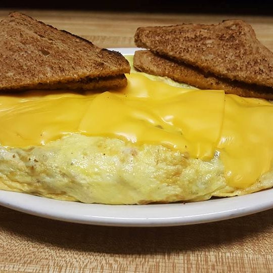 Country post. Country post. человек на дороге в лесу. банковская карта картинка. штат колорадо ранчо.