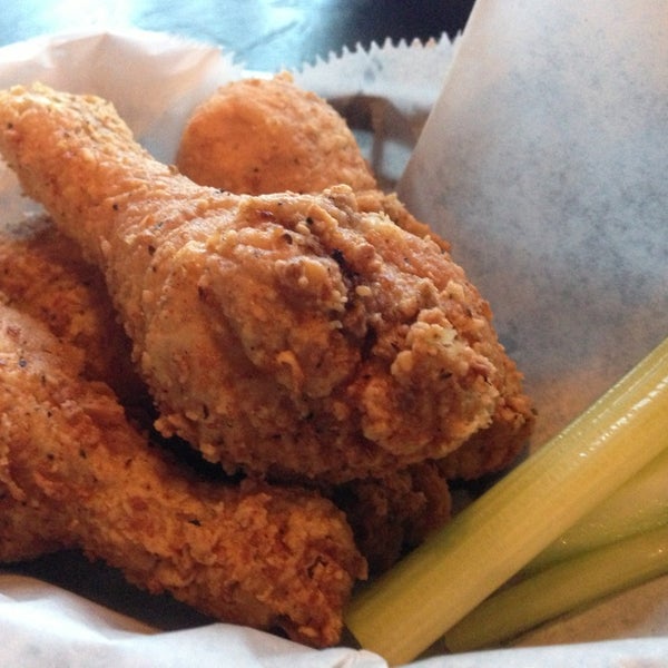 The Drum Room Local De Pollo Frito En Oklahoma City