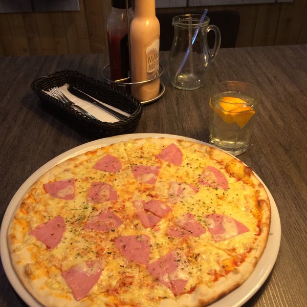 Can i have pizza. Can i have pizza