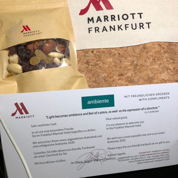 รูปภาพถ่ายที่ Frankfurt Marriott Hotel โดย Julia M. เมื่อ 2/7/2020