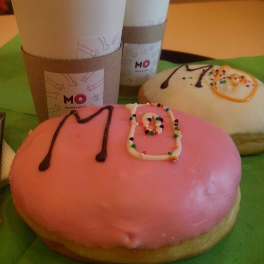 Снимок сделан в MO Donuts &amp; Coffee пользователем Дмитрий Щ. 2/3/2013