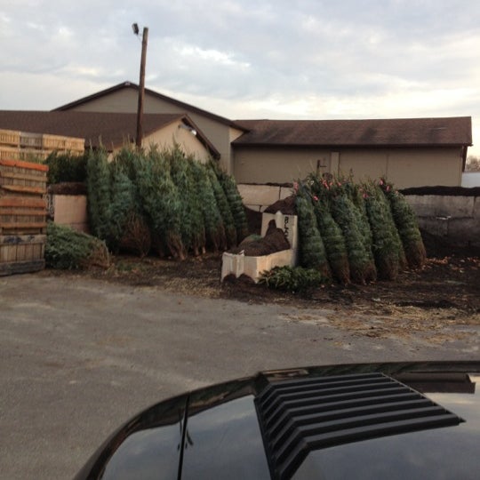 Photo prise au Russo&#39;s Fruit &amp; Vegetable Farm par Terry R. le12/2/2012