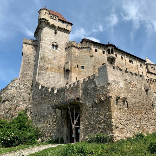 Das Foto wurde bei Burg Liechtenstein von Paria🧚🏻‍♀️ am 5/26/2019 aufgenommen