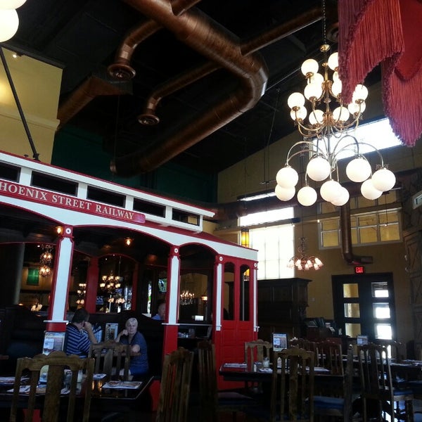 Photo taken at The Old Spaghetti Factory by Suzette on 7/6/2013