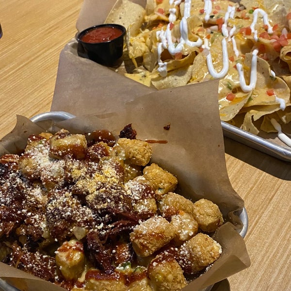 Buffalo Wild Wings Belmar Park 47 tips from 2404 visitors