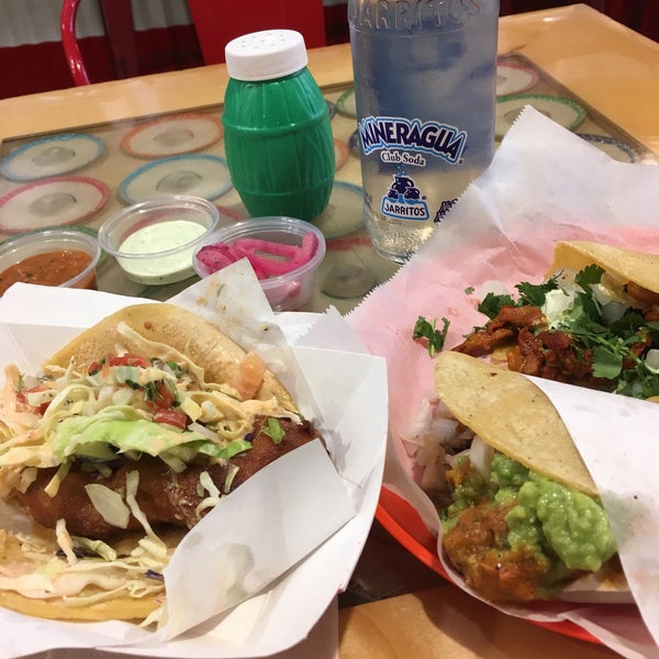 4/13/2018 tarihinde Courtney P.ziyaretçi tarafından The Taco Stand Downtown'de çekilen fotoğraf