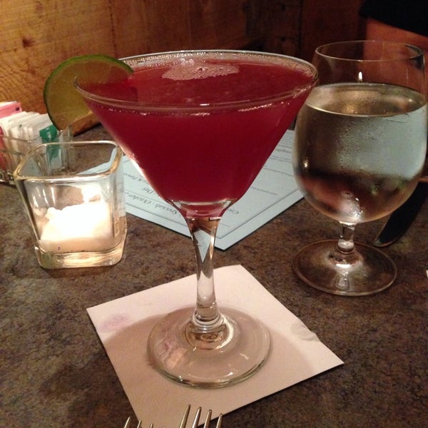 Photo taken at Harrison&#39;s Restaurant &amp; Bar by Tricia V. on 10/26/2014