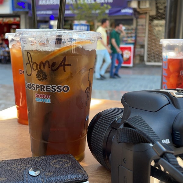 7/4/2021 tarihinde Sametziyaretçi tarafından DOSPRESSO Bombty Coffee &amp; Donut'de çekilen fotoğraf