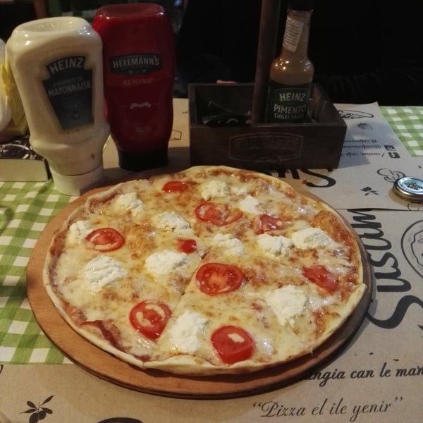 İtalyaya gitmenize gerek yok......Susamda pizza yemeniz yeter...Ricotto*****