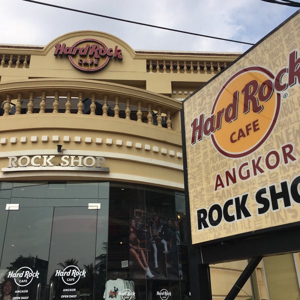 รูปภาพถ่ายที่ Hard Rock Cafe Angkor โดย Najiha N. เมื่อ 3/17/2019