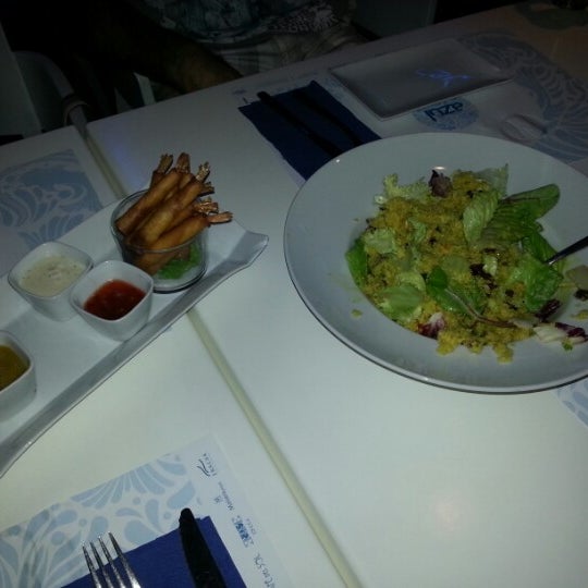 Foto tirada no(a) Azul Restaurante Lounge por Isabel V. em 10/14/2012