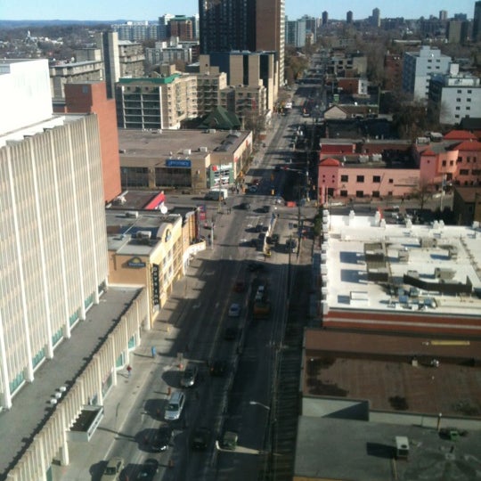 Das Foto wurde bei Quality Hotel Downtown Ottawa von Cathy C. am 11/10/2012 aufgenommen
