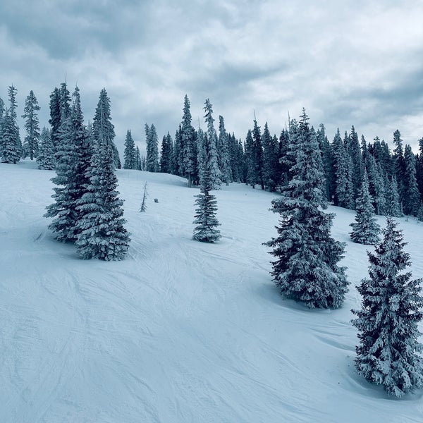 Photo taken at Vail Ski Resort by Michael L. on 12/29/2022