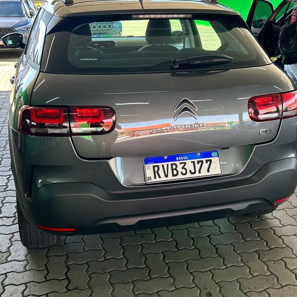 Localiza Hertz Rental Car Location in Guarulhos