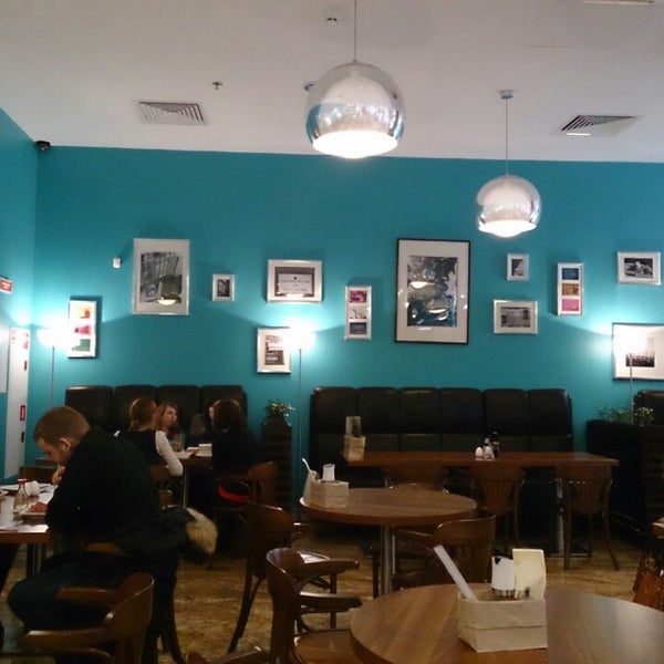 รูปภาพถ่ายที่ Caffe Fresco โดย Andrei R. เมื่อ 2/28/2013