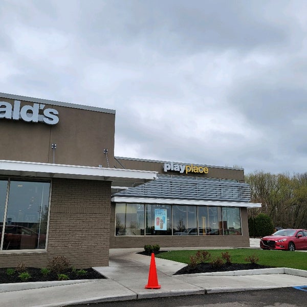 McDonald's Fast Food Restaurant in Erie