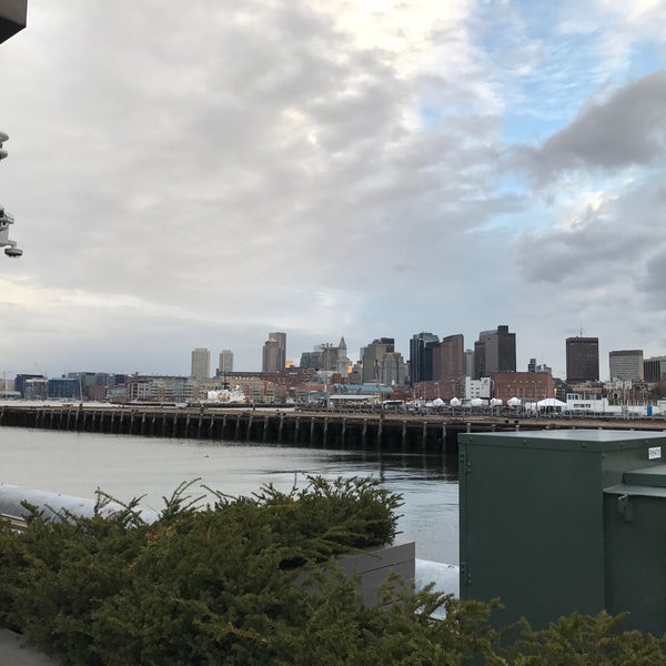 4/7/2017 tarihinde Arthur S.ziyaretçi tarafından Pier6 Boston'de çekilen fotoğraf