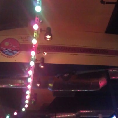 10/1/2012にChristian W.がLakeside Bar and Grillで撮った写真
