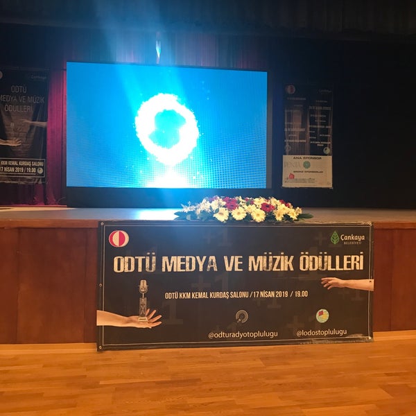 Photo prise au ODTÜ Kültür ve Kongre Merkezi par Şebnem E. le4/17/2019