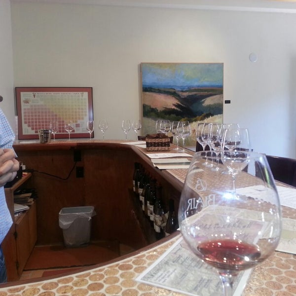 Das Foto wurde bei Shale Canyon Wines Tasting Room von Zena W. am 5/23/2013 aufgenommen