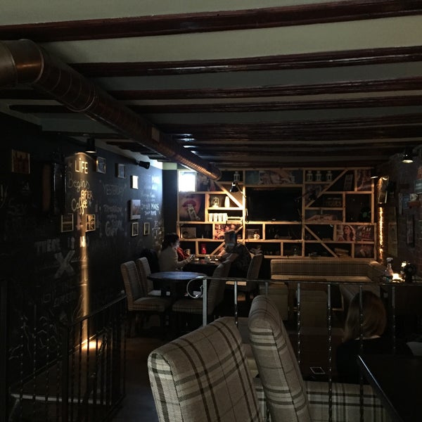 Foto tirada no(a) Kafe Pub por Daria . em 2/13/2018