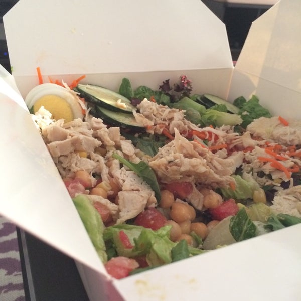 Photo taken at California Monster Salads by Lindsay G. on 6/26/2014