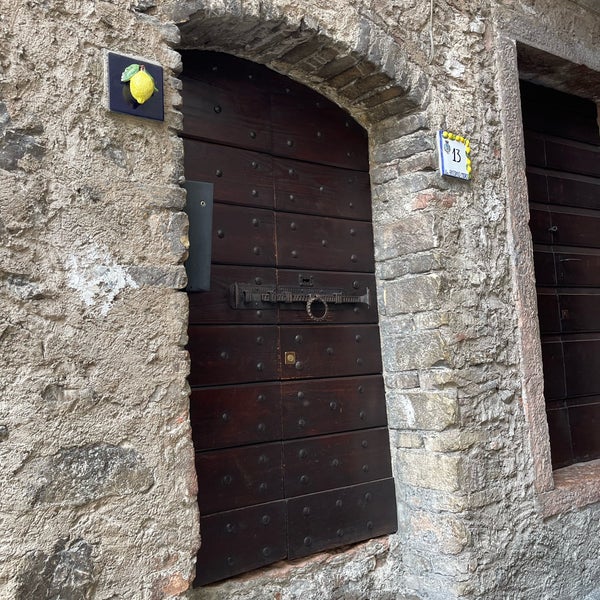 Das Foto wurde bei Limone sul Garda von S A M I am 10/21/2023 aufgenommen