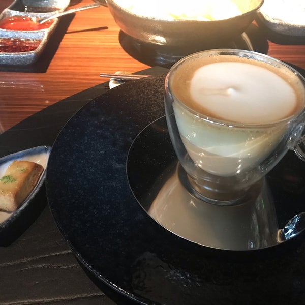 10/5/2018 tarihinde Emey A.ziyaretçi tarafından Toki Restaurant'de çekilen fotoğraf