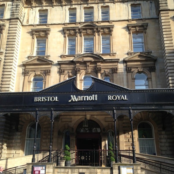 Foto diambil di Bristol Marriott Royal Hotel oleh Paul O. pada 6/4/2013