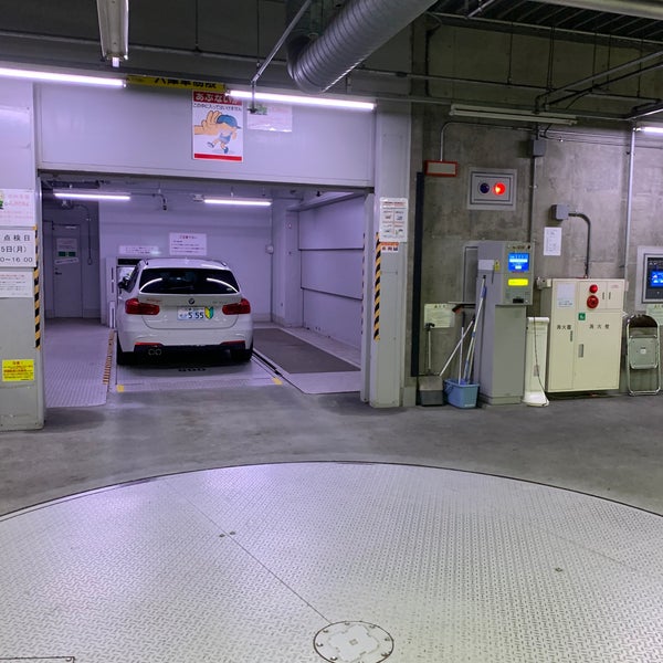 Photos At 馬車道地下駐車場 馬車道 2 Tips From 107 Visitors