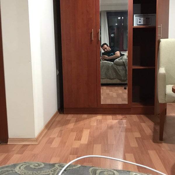 üniversite konuk evi