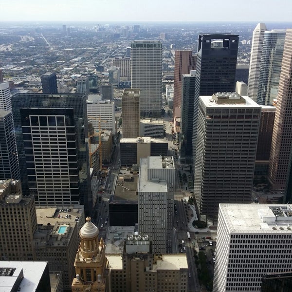 12/12/2014 tarihinde Gonzalo M.ziyaretçi tarafından JPMorgan Chase Tower'de çekilen fotoğraf
