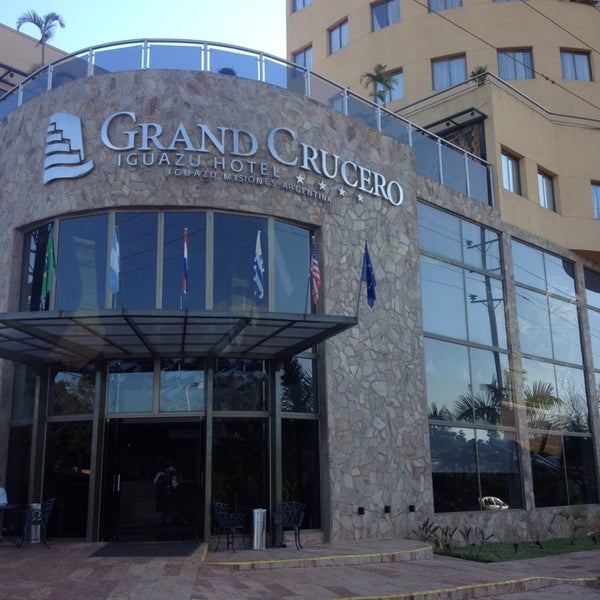 Foto tirada no(a) Grand Crucero Hotel por Carolina C. em 7/27/2014