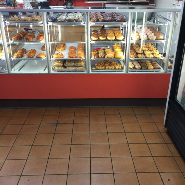 Happy Bagels Donuts 9926 Lakewood Blvd
