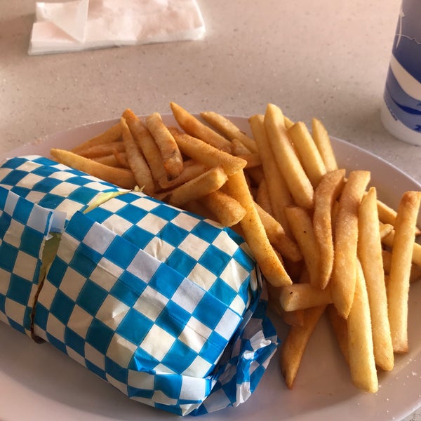 Photo taken at Angelo&#39;s Burgers by C M. on 11/7/2018