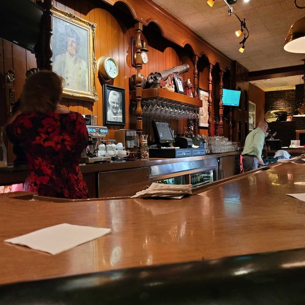 Foto tomada en Noah&#39;s Ark Restaurant &amp; Lounge  por Curtis G. el 12/17/2022