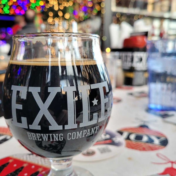 Foto scattata a Exile Brewing Co. da Curtis G. il 12/17/2022