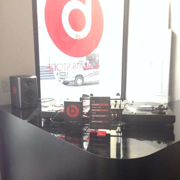 Photo taken at Beats By Dre Store by Ryan on 8/7/2014