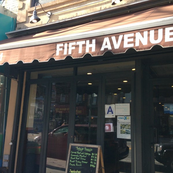 Fifth Avenue Diner Diner in Brooklyn