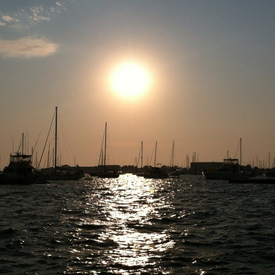 Foto tomada en Newport Yachting Center  por Lauren S. el 8/31/2012