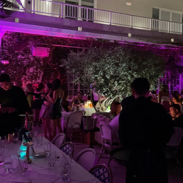 3/12/2022 tarihinde Abdulrahman Gziyaretçi tarafından Villa Azur Restaurant and Lounge'de çekilen fotoğraf