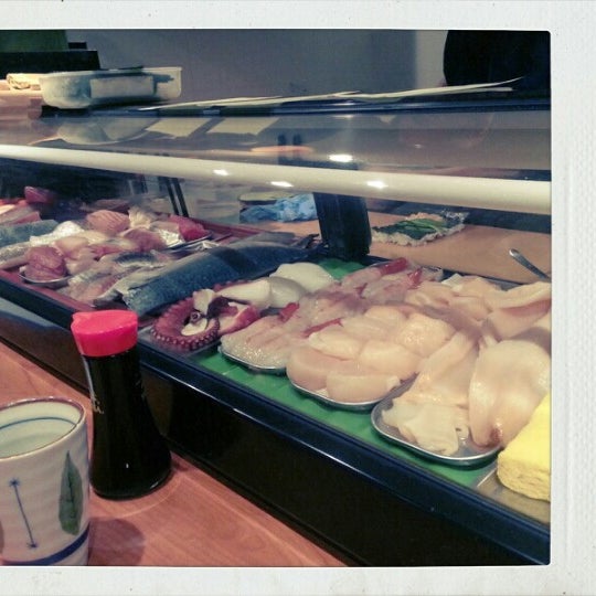 Photo taken at Sushi Hachi by Elaine W. on 10/27/2012