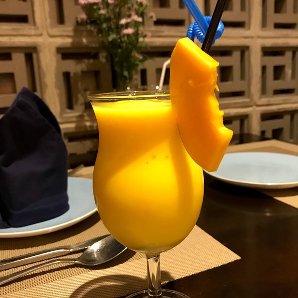 Photo taken at Le Chateau de Saigon Restaurant by Kh🎻nh on 3/18/2018