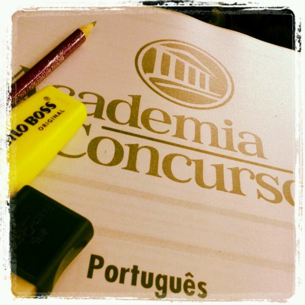 Foto tirada no(a) Academia do Concurso por Camila P. em 10/17/2012