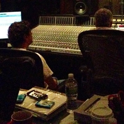 2/5/2013에 Charles C.님이 Quad Recording Studios에서 찍은 사진