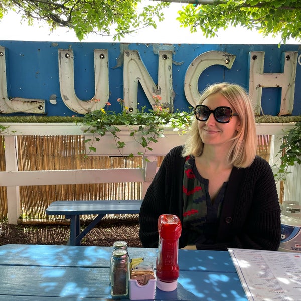 Photo taken at The Lobster Roll Restaurant by Ben R. on 7/4/2021