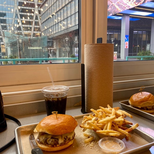 BIG BUNS Burger Joint